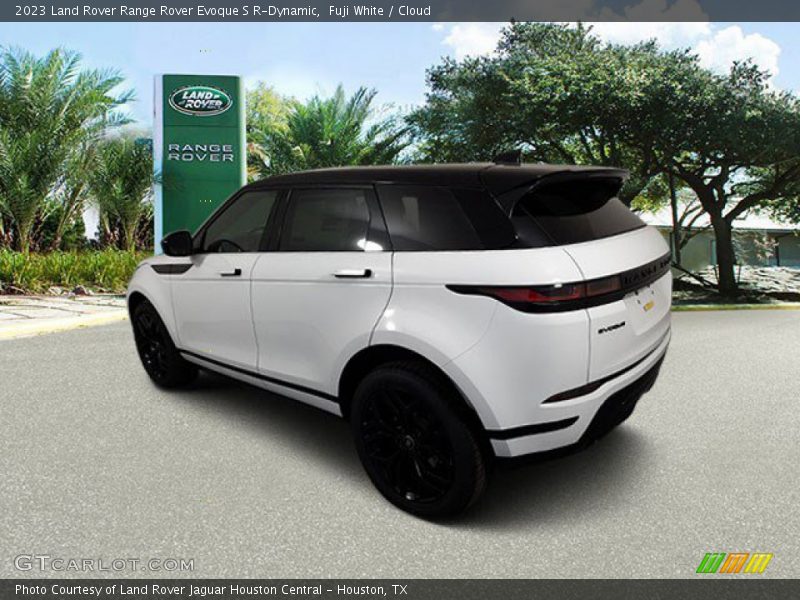 Fuji White / Cloud 2023 Land Rover Range Rover Evoque S R-Dynamic