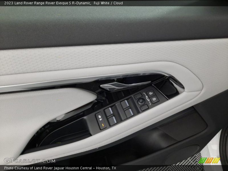 Door Panel of 2023 Range Rover Evoque S R-Dynamic