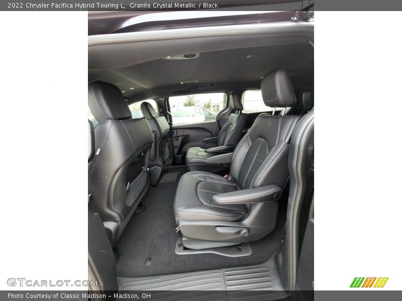 Granite Crystal Metallic / Black 2022 Chrysler Pacifica Hybrid Touring L