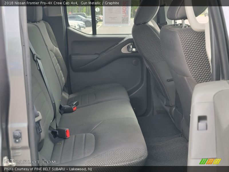 Gun Metallic / Graphite 2018 Nissan Frontier Pro-4X Crew Cab 4x4