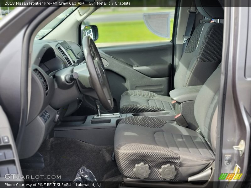 Gun Metallic / Graphite 2018 Nissan Frontier Pro-4X Crew Cab 4x4
