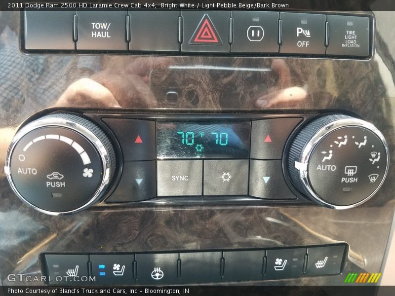 Bright White / Light Pebble Beige/Bark Brown 2011 Dodge Ram 2500 HD Laramie Crew Cab 4x4