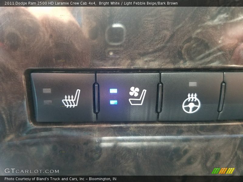 Bright White / Light Pebble Beige/Bark Brown 2011 Dodge Ram 2500 HD Laramie Crew Cab 4x4