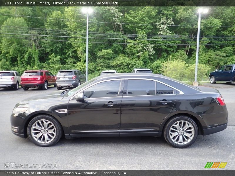 Tuxedo Black Metallic / Charcoal Black 2013 Ford Taurus Limited