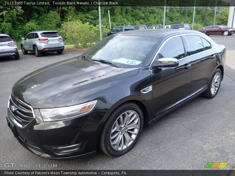 Tuxedo Black Metallic / Charcoal Black 2013 Ford Taurus Limited