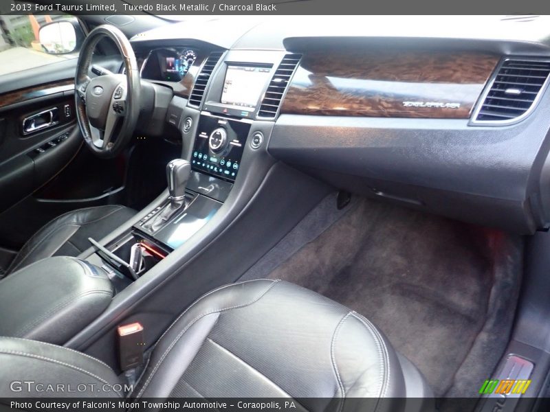 Tuxedo Black Metallic / Charcoal Black 2013 Ford Taurus Limited