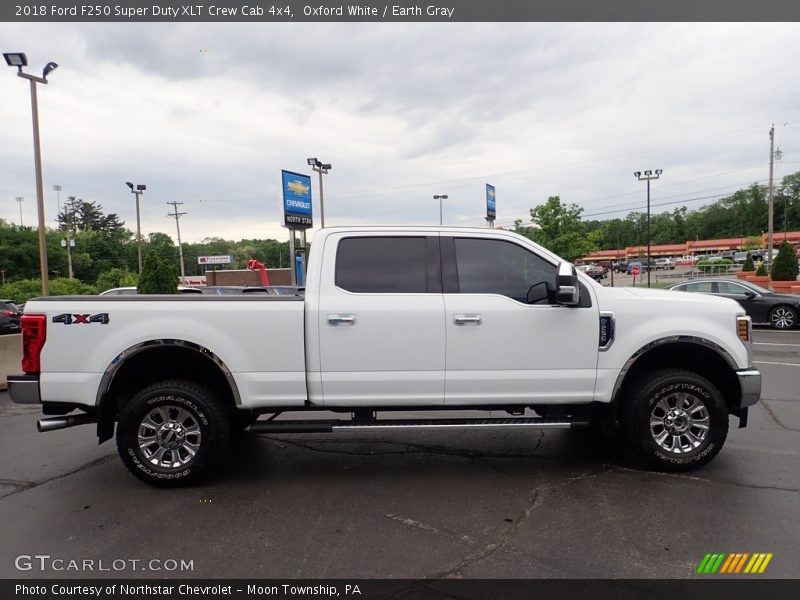 Oxford White / Earth Gray 2018 Ford F250 Super Duty XLT Crew Cab 4x4