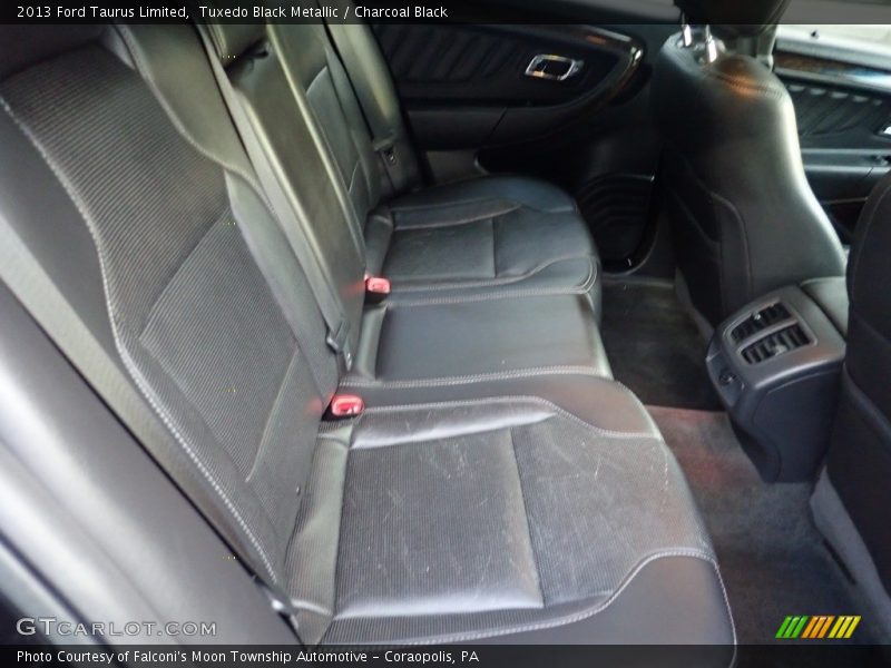 Tuxedo Black Metallic / Charcoal Black 2013 Ford Taurus Limited