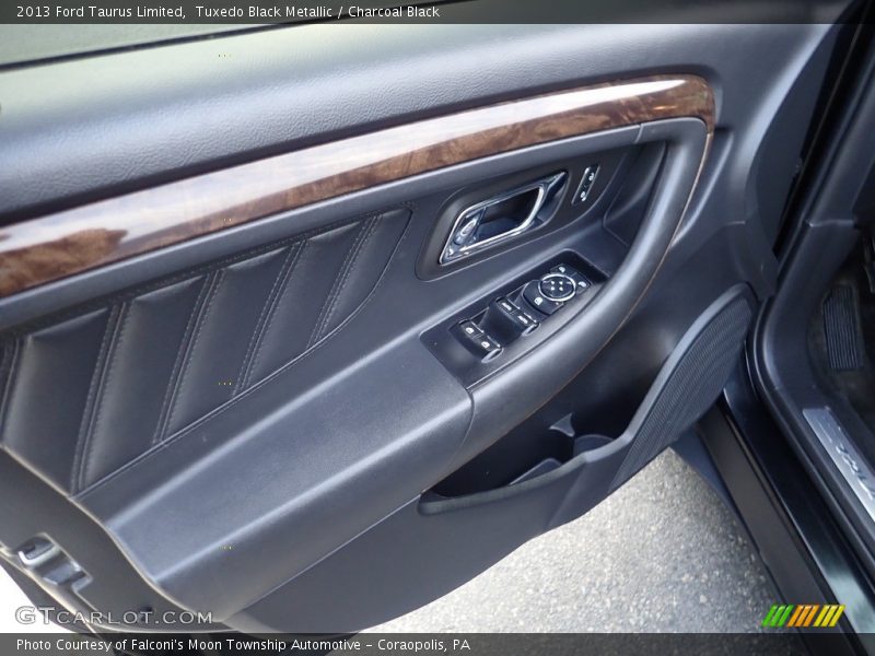 Tuxedo Black Metallic / Charcoal Black 2013 Ford Taurus Limited