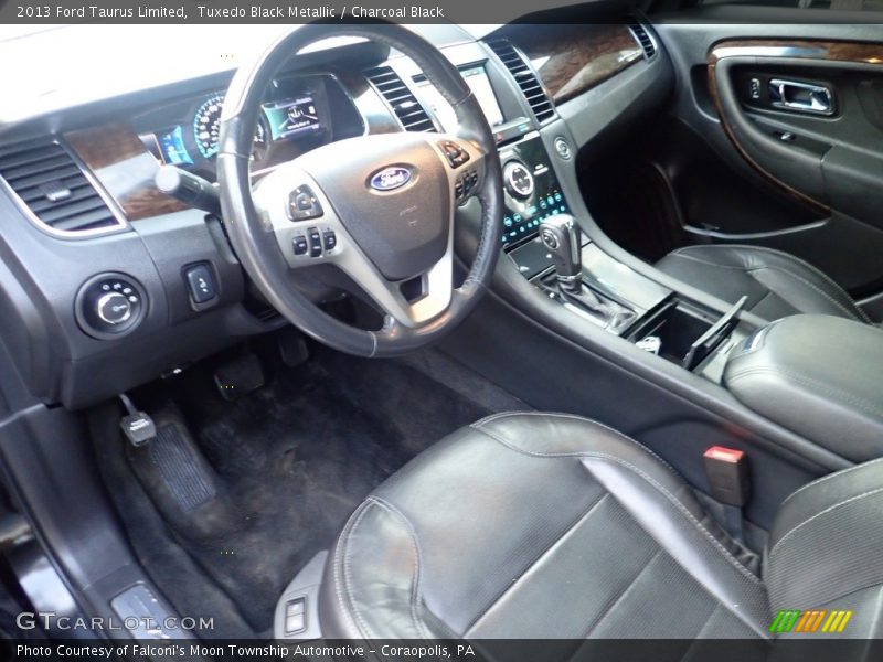 Tuxedo Black Metallic / Charcoal Black 2013 Ford Taurus Limited