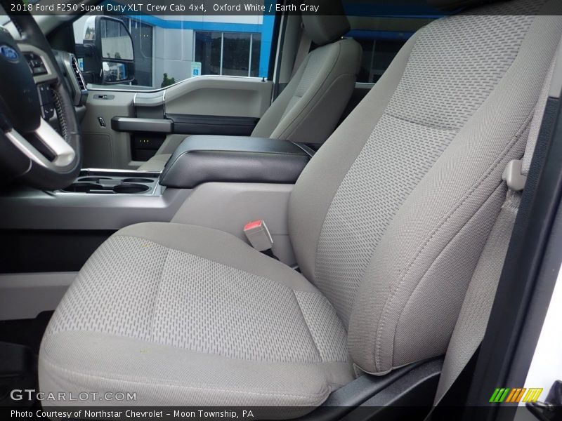Oxford White / Earth Gray 2018 Ford F250 Super Duty XLT Crew Cab 4x4