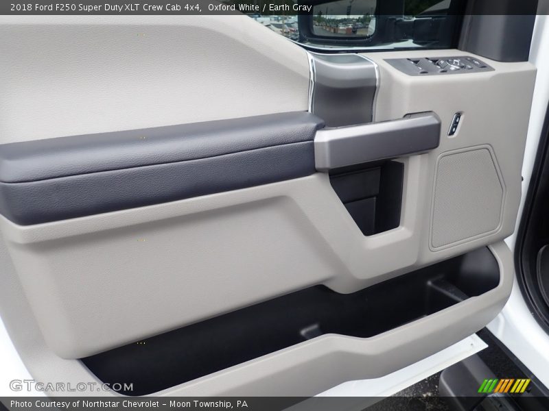 Oxford White / Earth Gray 2018 Ford F250 Super Duty XLT Crew Cab 4x4