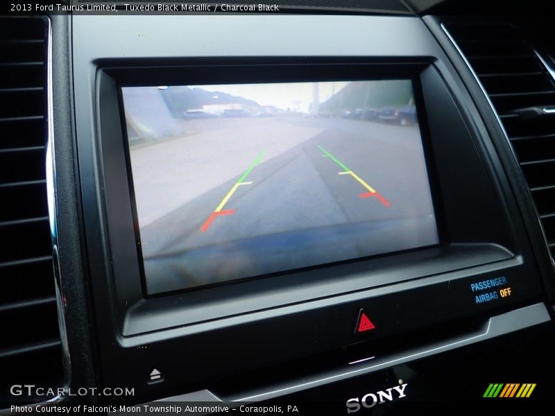 Tuxedo Black Metallic / Charcoal Black 2013 Ford Taurus Limited