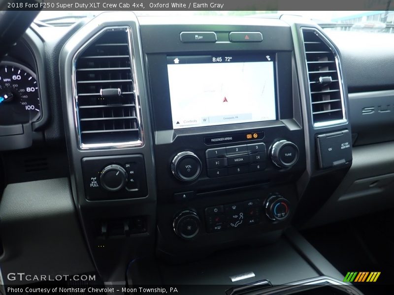 Oxford White / Earth Gray 2018 Ford F250 Super Duty XLT Crew Cab 4x4