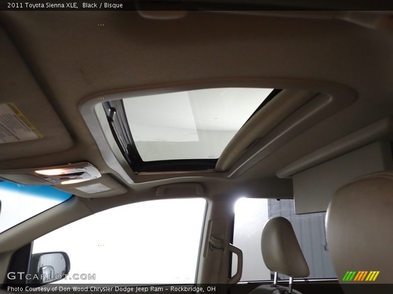 Black / Bisque 2011 Toyota Sienna XLE