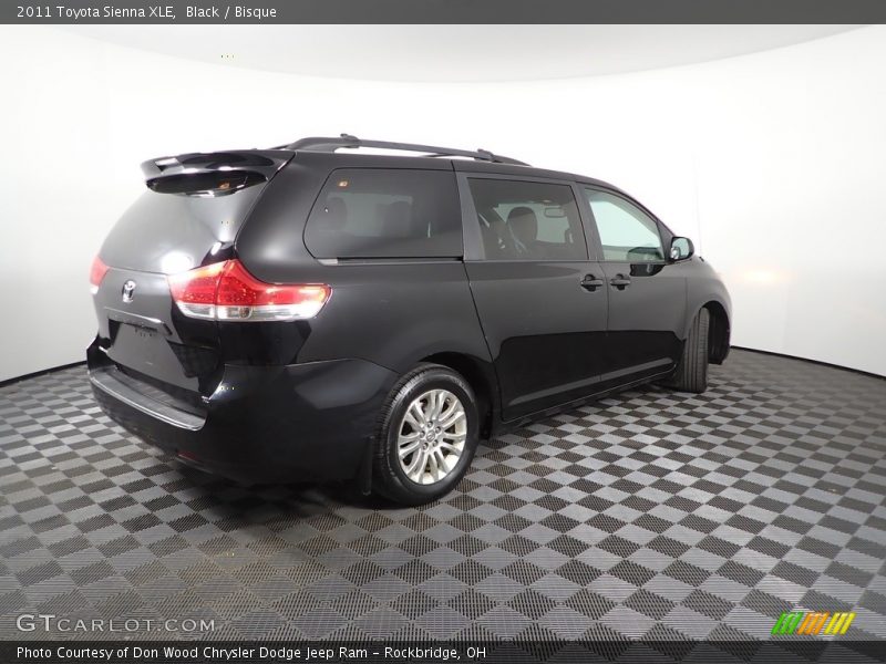 Black / Bisque 2011 Toyota Sienna XLE