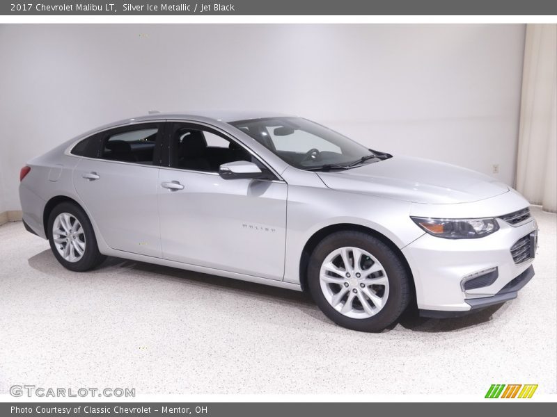 Silver Ice Metallic / Jet Black 2017 Chevrolet Malibu LT