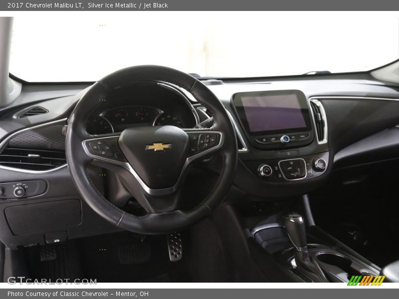 Silver Ice Metallic / Jet Black 2017 Chevrolet Malibu LT