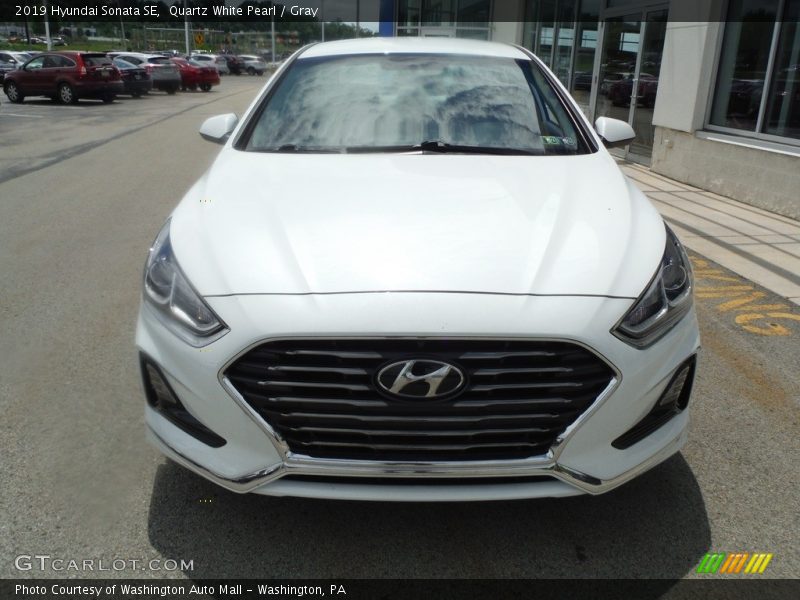 Quartz White Pearl / Gray 2019 Hyundai Sonata SE