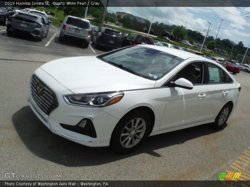 Quartz White Pearl / Gray 2019 Hyundai Sonata SE