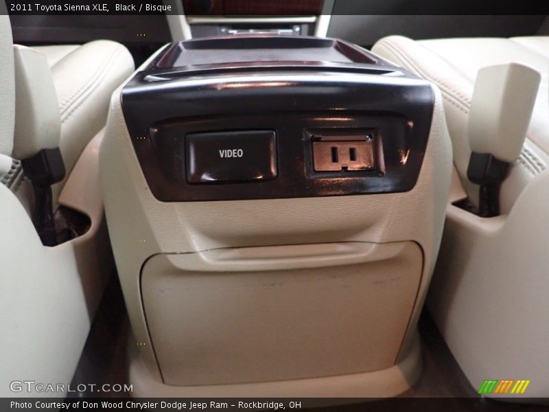Black / Bisque 2011 Toyota Sienna XLE