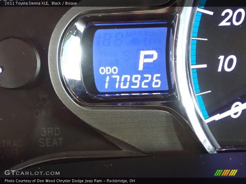 Black / Bisque 2011 Toyota Sienna XLE