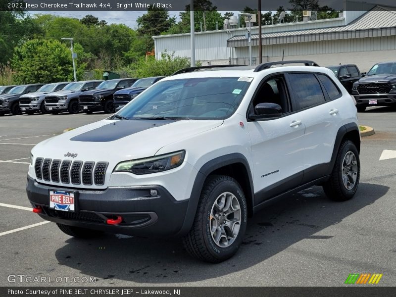 Bright White / Black 2022 Jeep Cherokee Trailhawk 4x4
