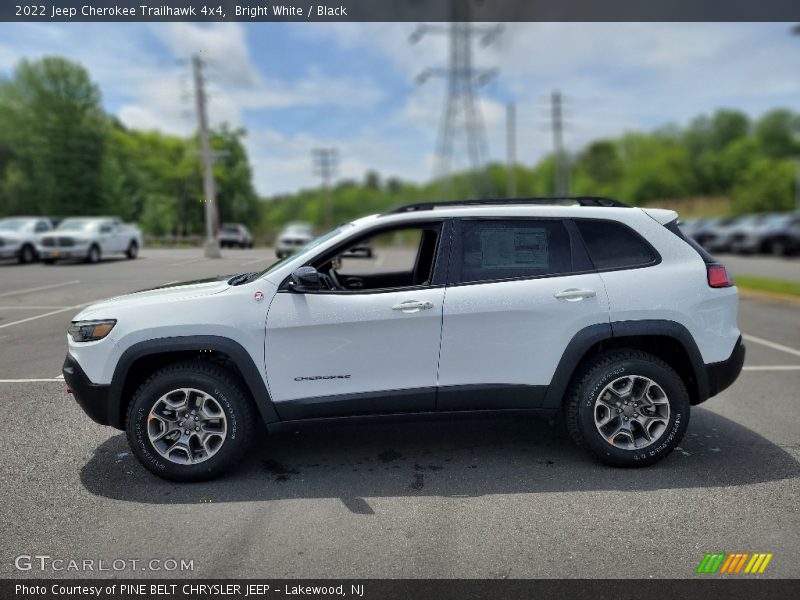 Bright White / Black 2022 Jeep Cherokee Trailhawk 4x4