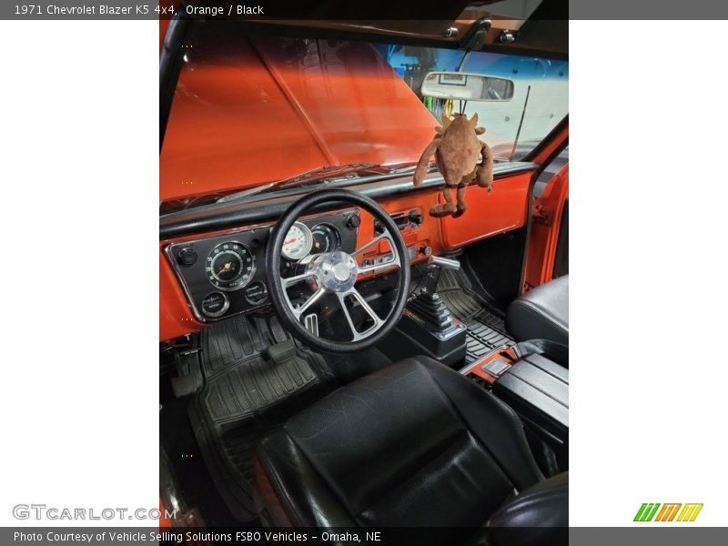 Front Seat of 1971 Blazer K5 4x4