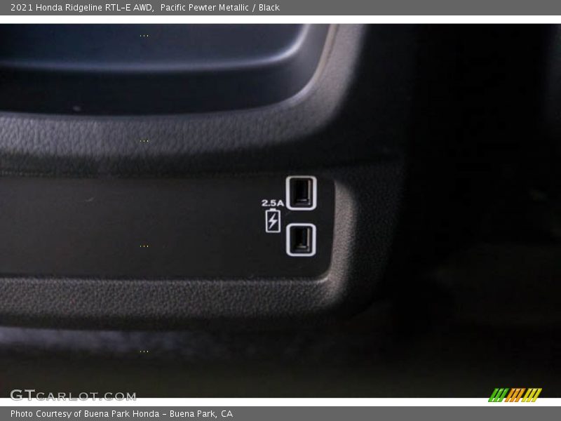 Pacific Pewter Metallic / Black 2021 Honda Ridgeline RTL-E AWD