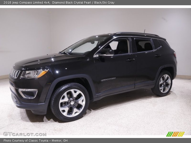 Diamond Black Crystal Pearl / Black/Ski Gray 2018 Jeep Compass Limited 4x4