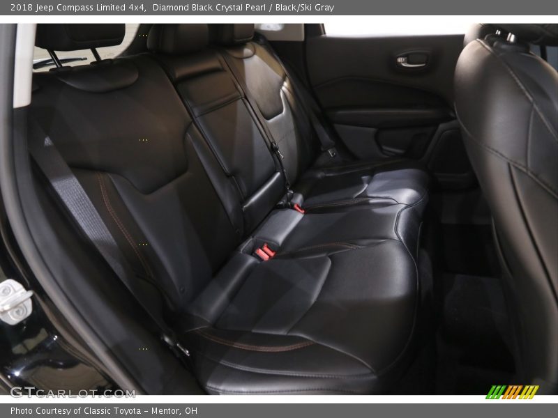 Diamond Black Crystal Pearl / Black/Ski Gray 2018 Jeep Compass Limited 4x4