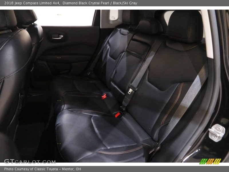 Diamond Black Crystal Pearl / Black/Ski Gray 2018 Jeep Compass Limited 4x4