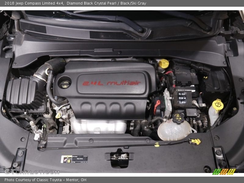 Diamond Black Crystal Pearl / Black/Ski Gray 2018 Jeep Compass Limited 4x4