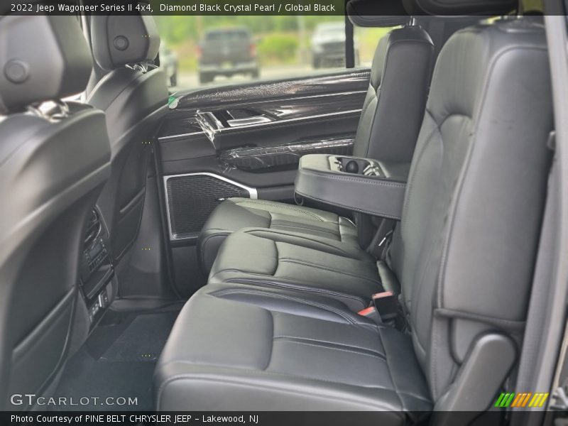Diamond Black Crystal Pearl / Global Black 2022 Jeep Wagoneer Series II 4x4