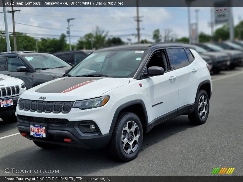 Bright White / Black/Ruby Red 2022 Jeep Compass Trailhawk 4x4