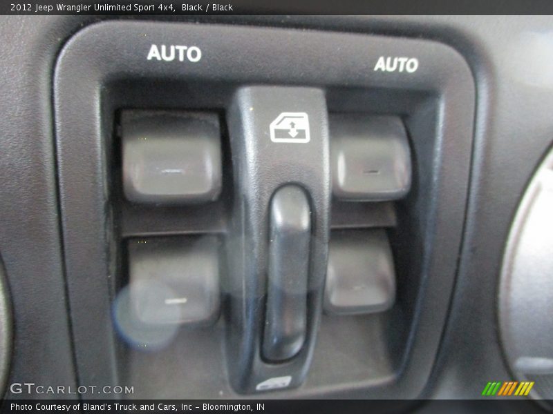 Black / Black 2012 Jeep Wrangler Unlimited Sport 4x4