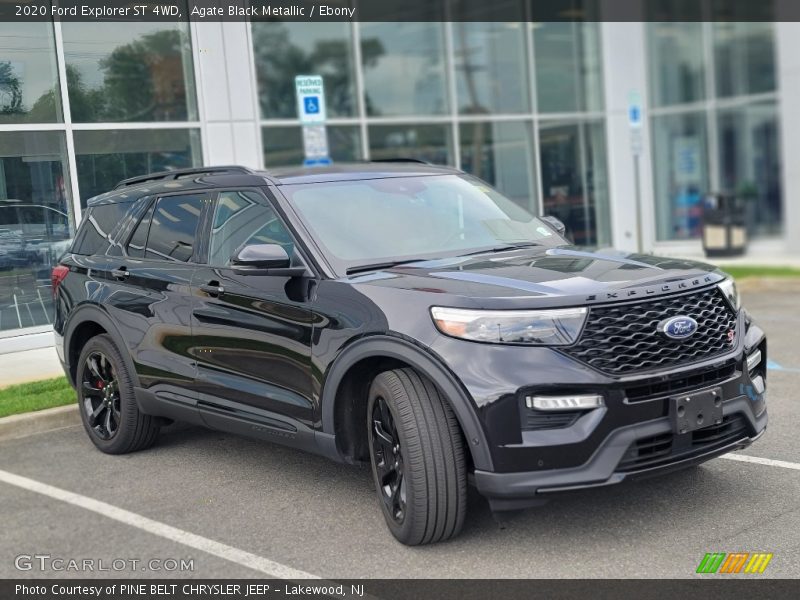 Front 3/4 View of 2020 Explorer ST 4WD
