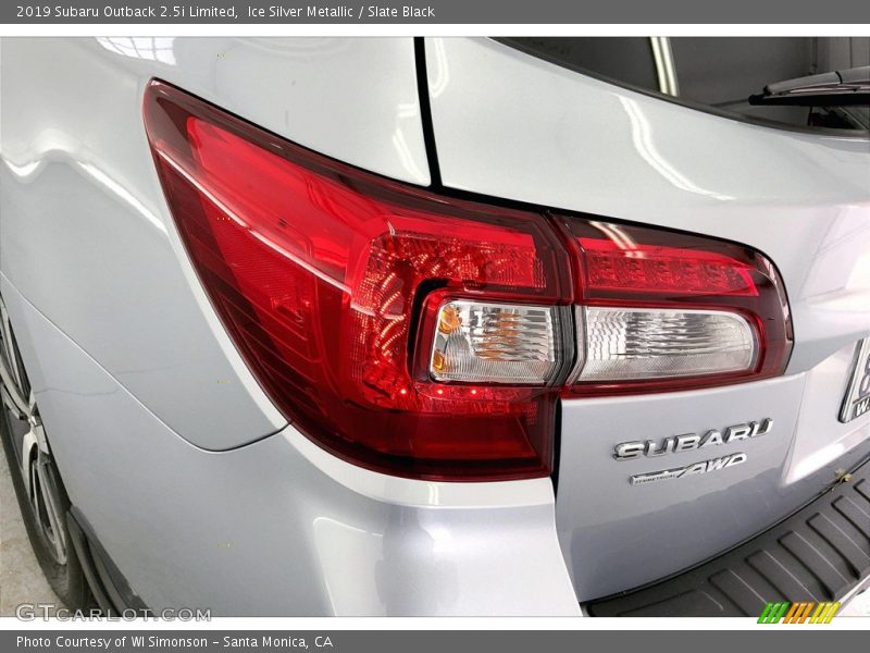 Ice Silver Metallic / Slate Black 2019 Subaru Outback 2.5i Limited
