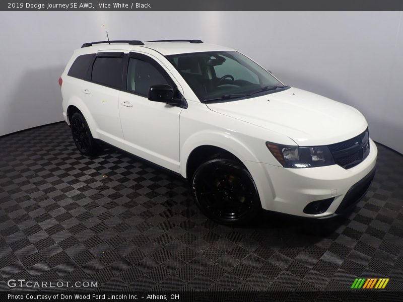 Vice White / Black 2019 Dodge Journey SE AWD