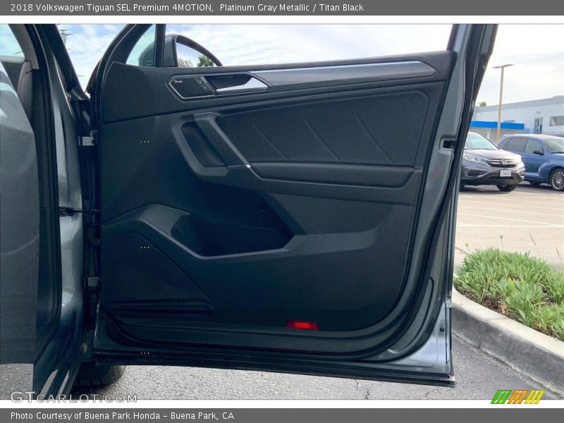 Door Panel of 2018 Tiguan SEL Premium 4MOTION