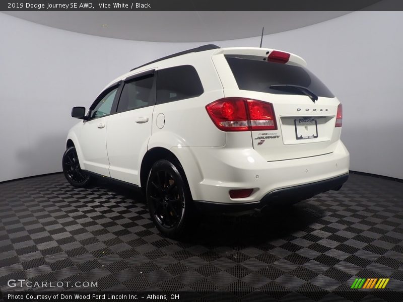 Vice White / Black 2019 Dodge Journey SE AWD