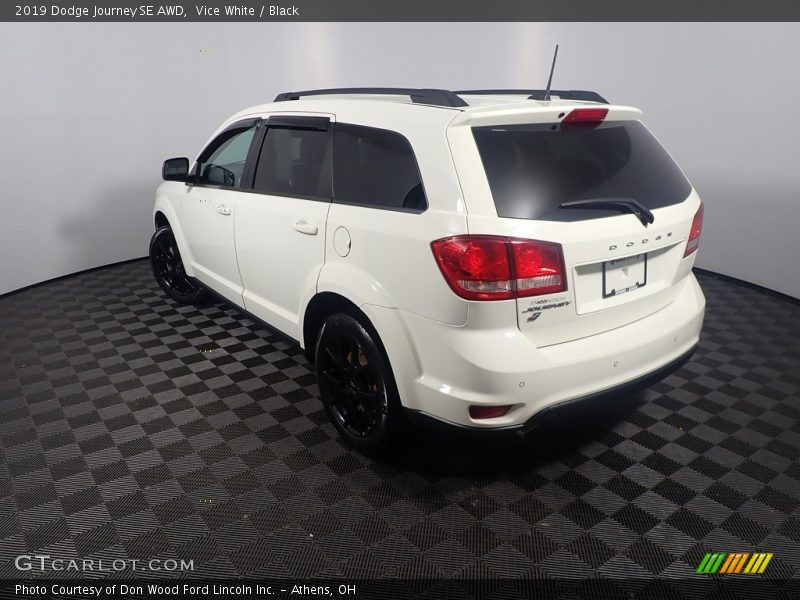 Vice White / Black 2019 Dodge Journey SE AWD