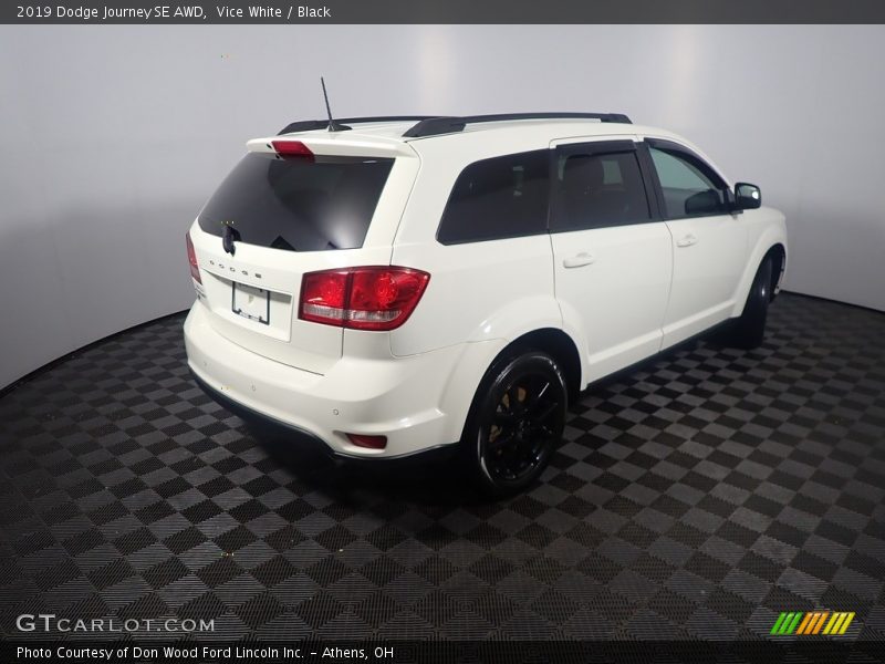 Vice White / Black 2019 Dodge Journey SE AWD