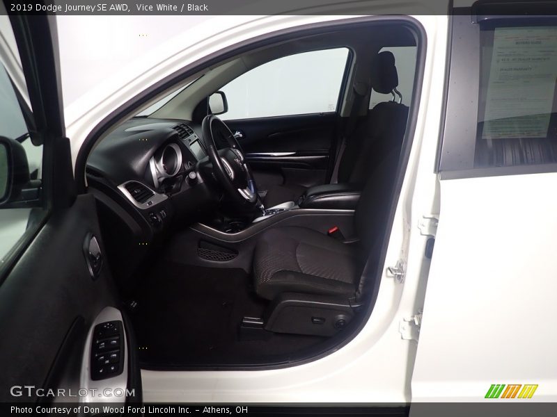Vice White / Black 2019 Dodge Journey SE AWD