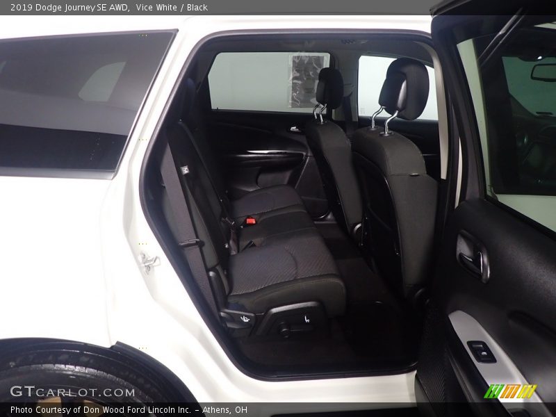 Vice White / Black 2019 Dodge Journey SE AWD