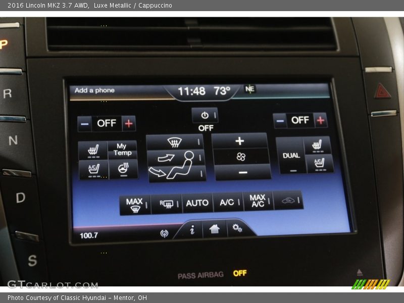 Controls of 2016 MKZ 3.7 AWD