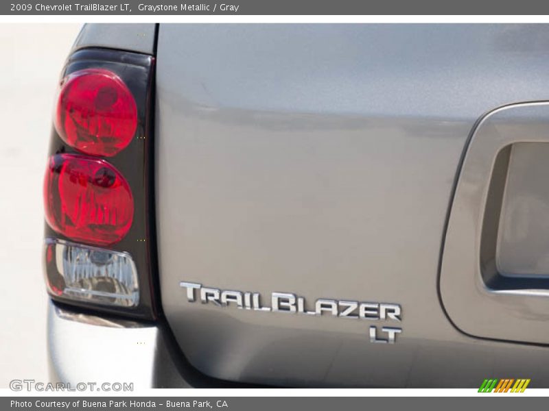 Graystone Metallic / Gray 2009 Chevrolet TrailBlazer LT
