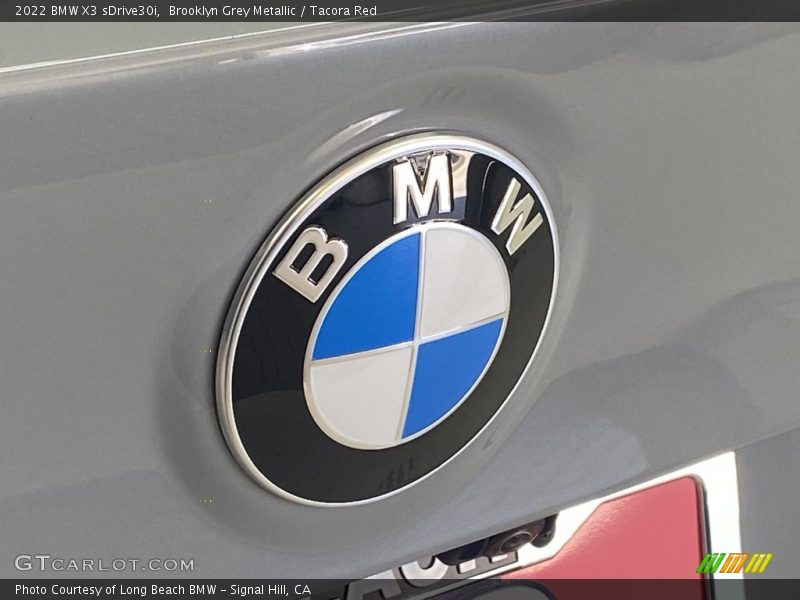 Brooklyn Grey Metallic / Tacora Red 2022 BMW X3 sDrive30i