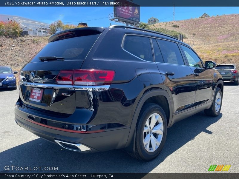 Deep Black Pearl / Titan Black 2021 Volkswagen Atlas S 4Motion